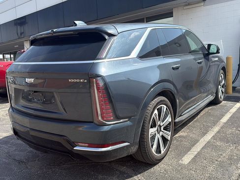 Used 2025 Cadillac Escalade IQ Luxury 2 w/ LPO, Premium Carpet Package image 6