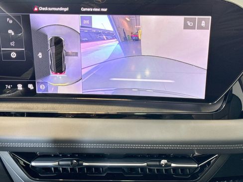 Used 2025 Audi Q6 e-tron Premium Plus image 13