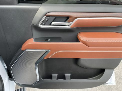 Used 2025 GMC Sierra 2500 Denali Ultimate image 19