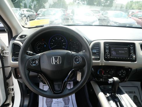 Used 2018 Honda HR-V LX image 13
