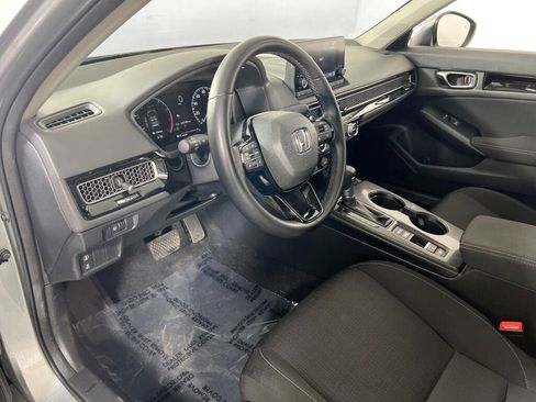 Used 2023 Honda Civic EX image 6
