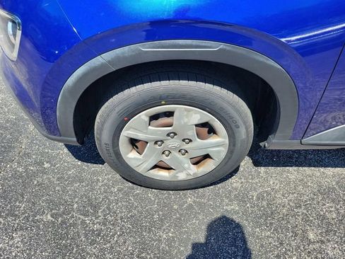 Used 2020 Hyundai Venue SE FWD image 5