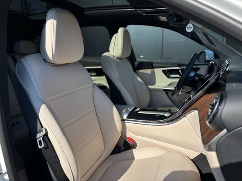 Used 2026 Mercedes-Benz GLC 300 4MATIC image 47