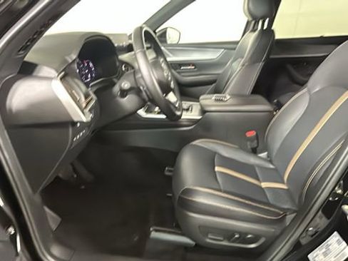 Used 2025 MAZDA CX-90 Plug-In Hybrid w/ Premium Plus AWD/4WD image 12