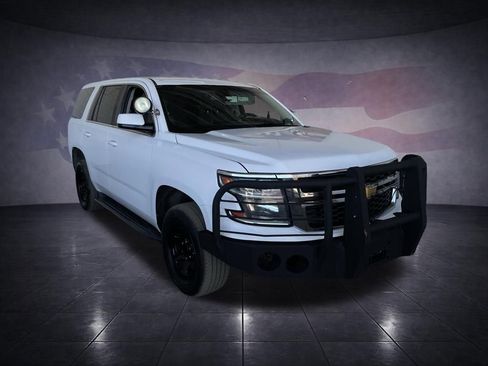 Used 2018 Chevrolet Tahoe 2WD w/ Remote Keyless Entry Package image 7