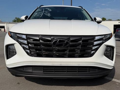 Used 2022 Hyundai Tucson SEL w/ Convenience + Premium Package FWD image 2