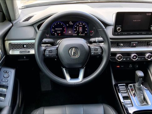 Used 2024 Acura Integra image 5