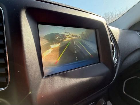 Used 2019 Jeep Compass Latitude w/ Popular Equipment Group image 38