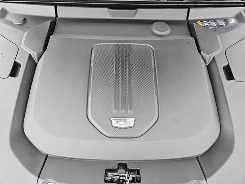 New 2026 Cadillac Lyriq V w/ Exterior Carbon Fiber Package AWD/4WD image 21