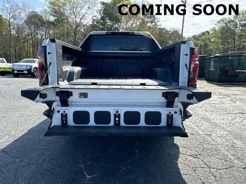 Used 2025 Chevrolet Silverado EV LT image 33