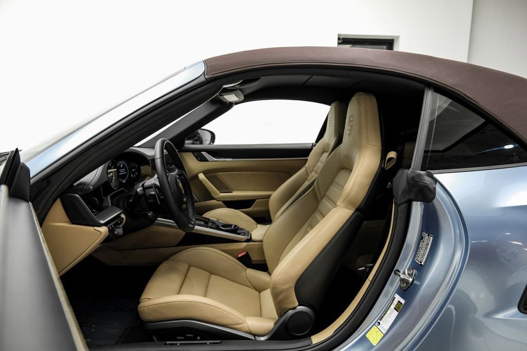 Used 2025 Porsche 911 Turbo S AWD/4WD image 10