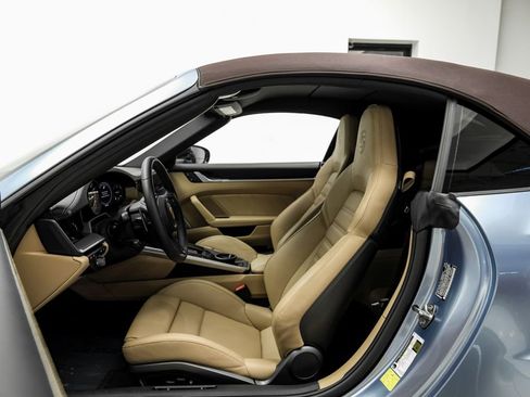 Used 2025 Porsche 911 Turbo S AWD/4WD image 10