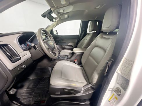 Used 2018 Chevrolet Colorado W/T RWD image 14
