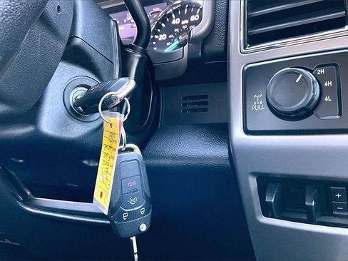 Used 2019 Ford F250 Lariat image 28