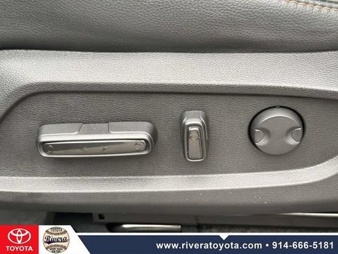 Used 2024 Honda Pilot TrailSport image 27