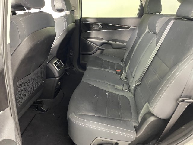 Used 2016 Kia Sorento LX FWD image 11