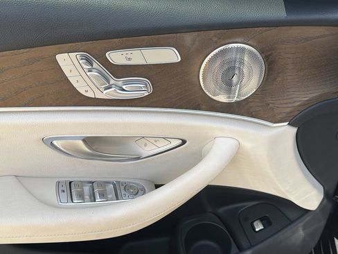 Used 2022 Mercedes-Benz E 350 Sedan image 18