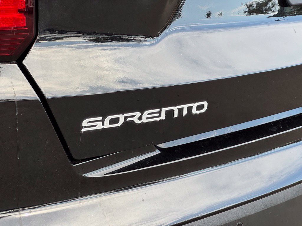 Used 2023 Kia Sorento EX w/ Panoramic Sunroof Package FWD image 24