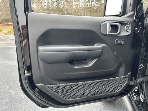 Used 2024 Jeep Wrangler Unlimited Rubicon w/ XTREMEE 35" Tire Package image 56