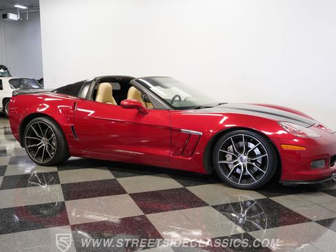 Used 2011 Chevrolet Corvette Grand Sport w/ Preferred Equipment Group image 16