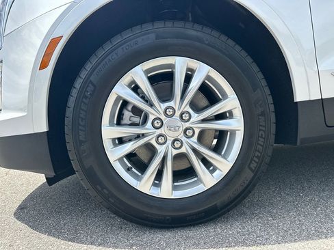 New 2026 Cadillac XT5 Luxury FWD image 11