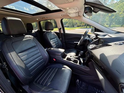 Used 2017 Ford Escape Titanium FWD image 19