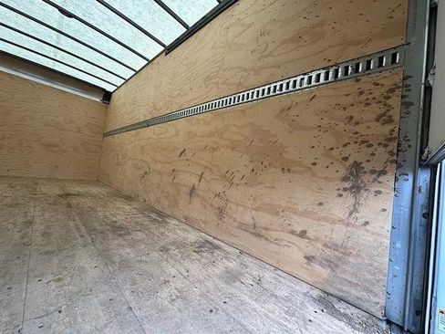 Used 2023 Chevrolet Low Cab Forward 5500XD RWD image 9