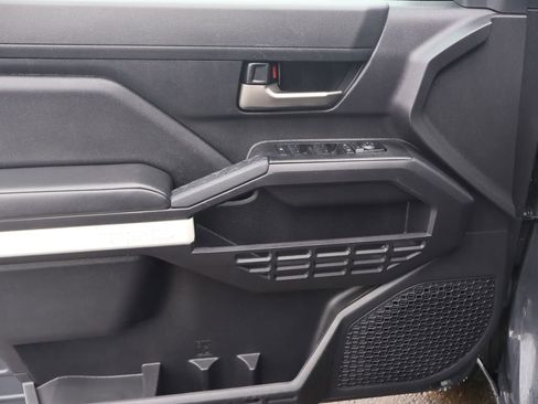 Used 2024 Toyota Tacoma TRD Off-Road image 18