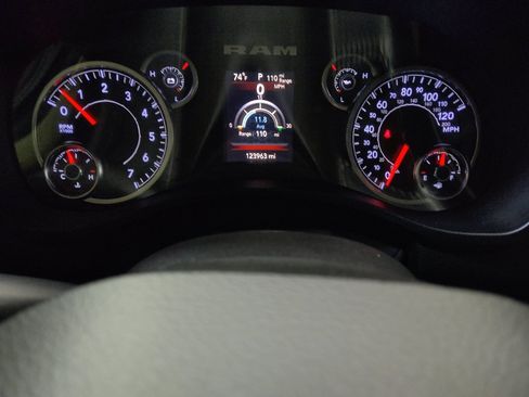 Used 2020 RAM 1500 Big Horn RWD image 23