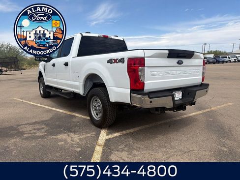 Used 2022 Ford F250 XL w/ Power Equipment Group AWD/4WD image 3