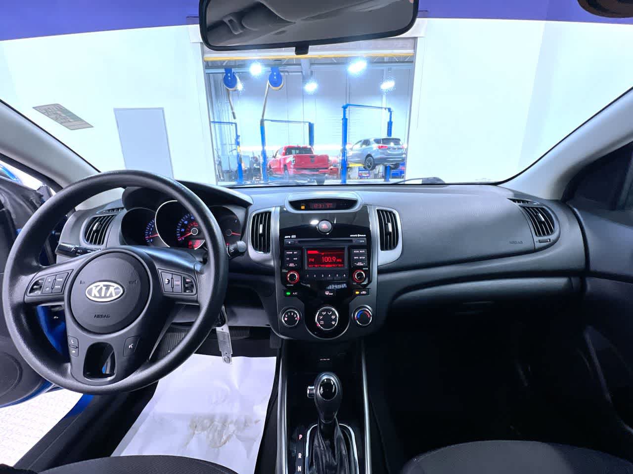 Used 2013 Kia Forte Koup EX FWD image 23