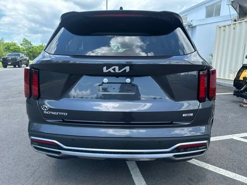 Used 2023 Kia Sorento EX AWD/4WD image 4