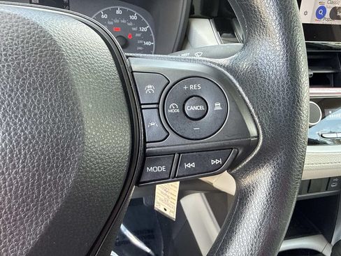 Used 2023 Toyota Corolla Cross L FWD image 35