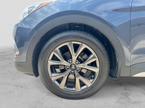 Used 2017 Hyundai Santa Fe Sport w/ 2.0T Ultimate Tech Package 05 AWD/4WD image 15