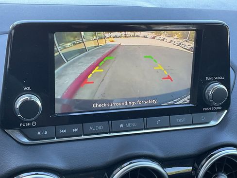 Used 2025 Nissan Sentra S image 30