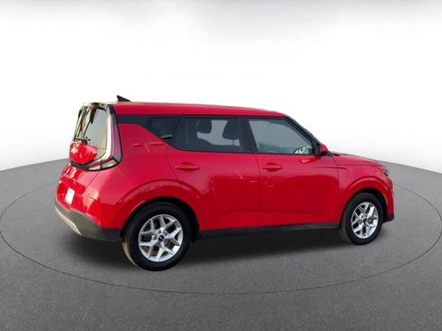 Used 2025 Kia Soul LX w/ LX Technology Package image 15