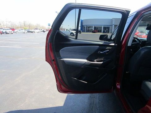 Used 2019 Chevrolet Traverse Premier w/ Driver Confidence II Package image 17