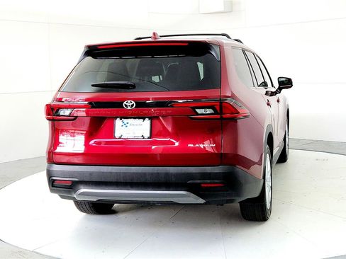 Used 2025 Toyota Grand Highlander AWD image 5