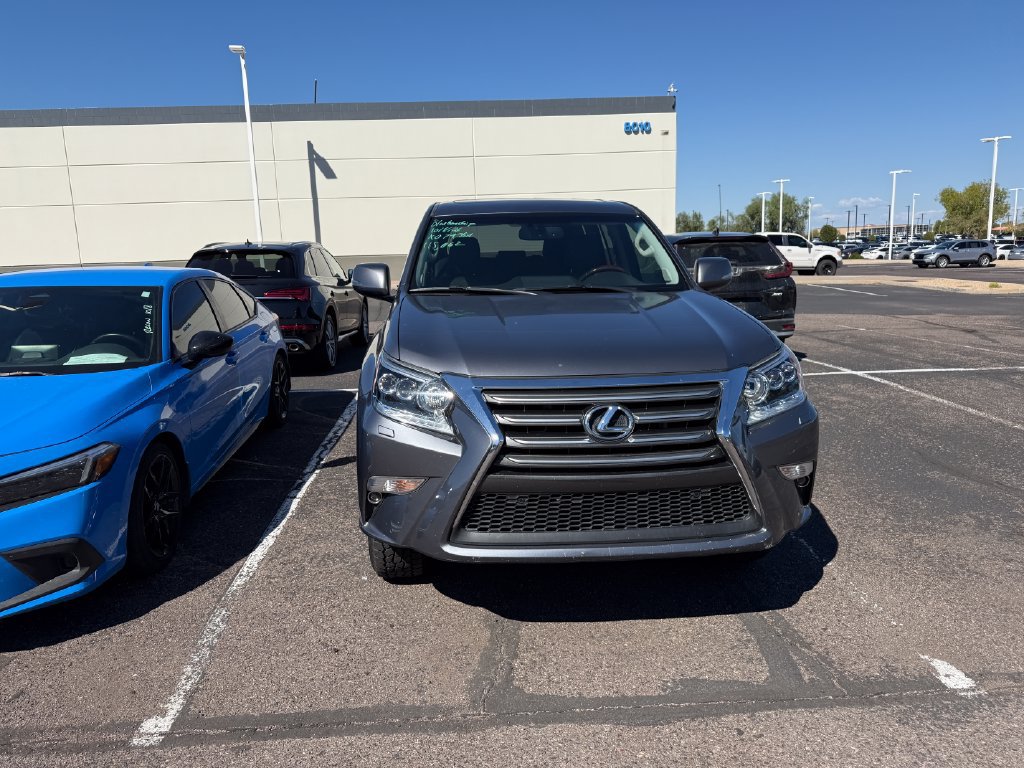 Used 2019 Lexus GX 460 Premium AWD/4WD image 2
