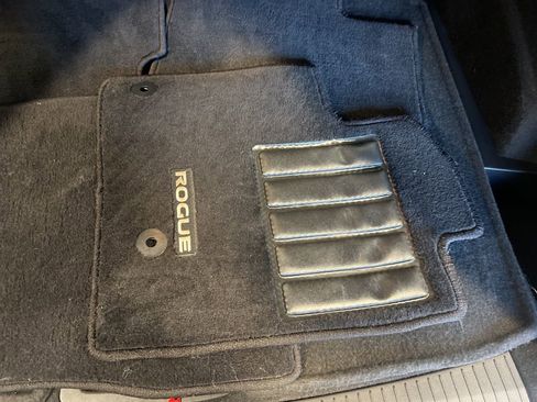 Certified 2024 Nissan Rogue SV image 12