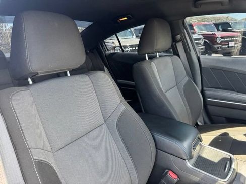 Used 2022 Dodge Charger SXT RWD image 25