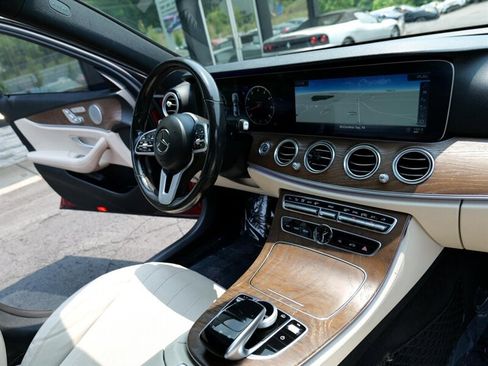 Used 2019 Mercedes-Benz E 300 4MATIC w/ Parking Assistance Package image 24