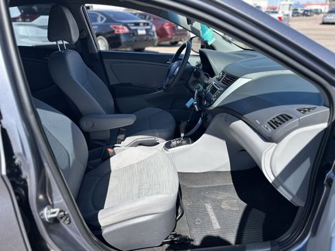 Used 2017 Hyundai Accent SE image 10