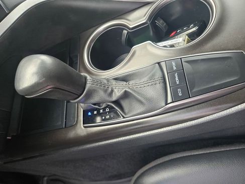 Certified 2024 Toyota Camry SE w/ Convenience Package image 16