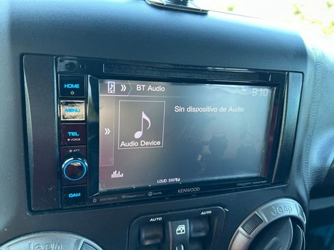 Used 2018 Jeep Wrangler Unlimited Sport S AWD/4WD image 21