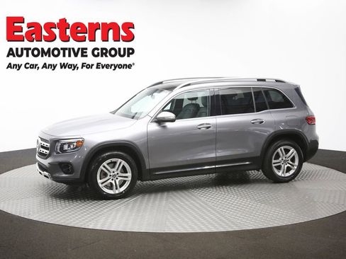 Used 2021 Mercedes-Benz GLB 250 4MATIC w/ Premium Package image 58