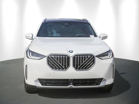 New 2026 BMW X3 xDrive30i w/ Convenience Package AWD/4WD image 2