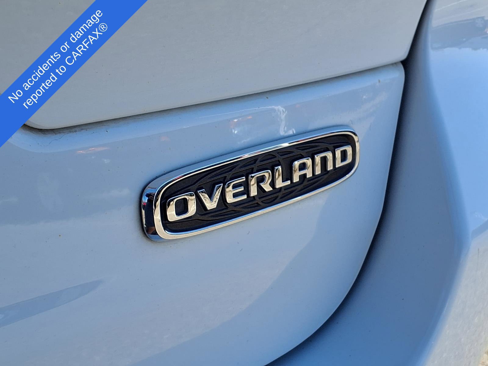 Used 2023 Jeep Grand Cherokee Overland w/ Adv Protech Group III AWD/4WD image 11
