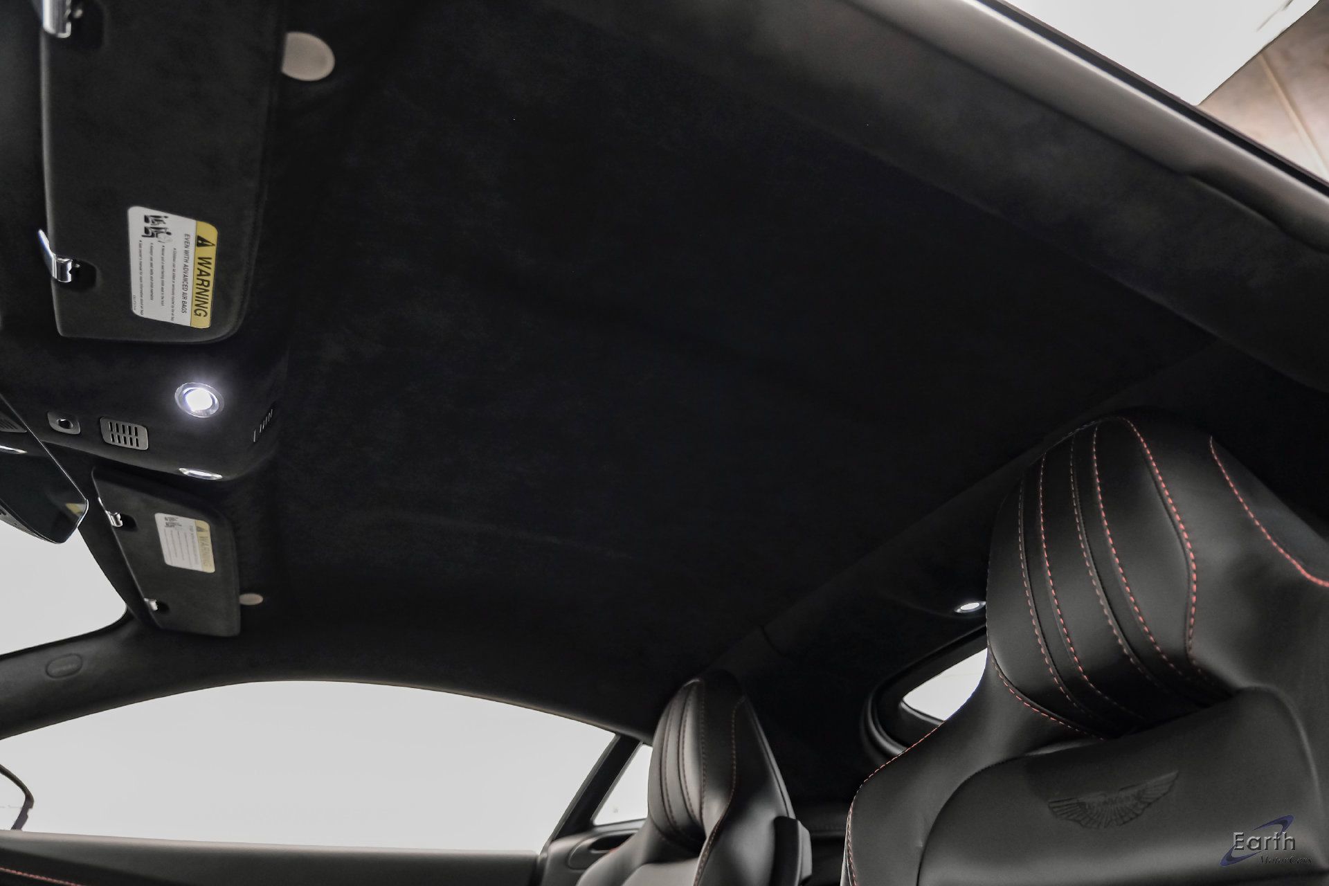 Used 2019 Aston Martin V8 Vantage Coupe RWD image 42