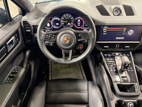 Certified 2023 Porsche Cayenne Turbo GT AWD/4WD image 17